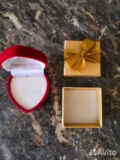 Коробочки для ювелирных изделий