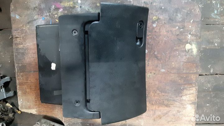 Бардачок на Opel Vectra B