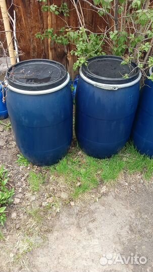 Бочка пластиковая 227литров и 124 литра бу