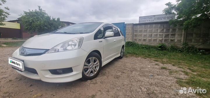 Honda Fit Shuttle 1.3 CVT, 2011, 211 000 км