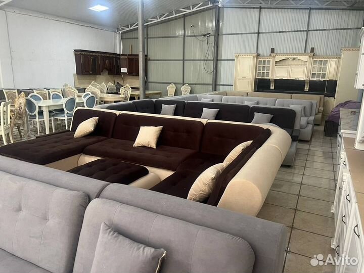 Большой п - образный диван Сафари
