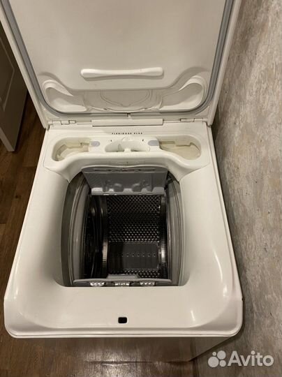 Стиральная машина с вертикальной загрузкой