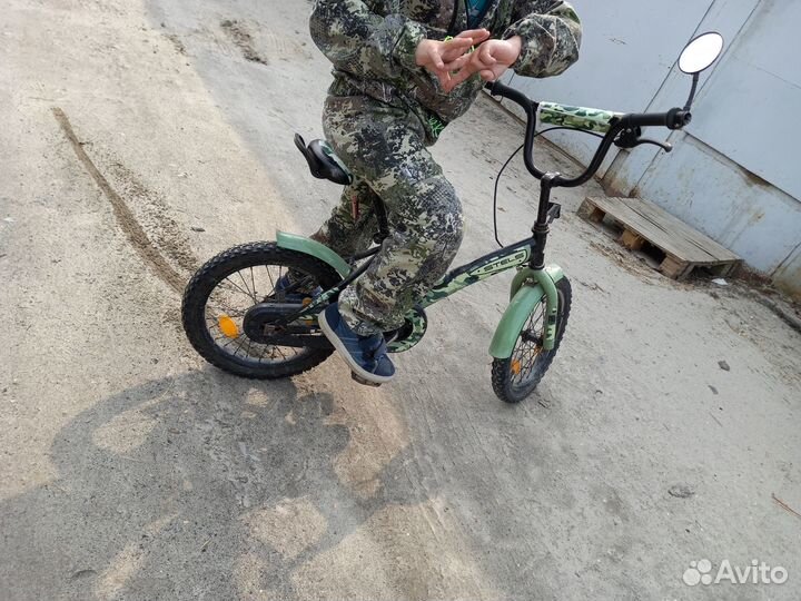 Детский велосипед 16