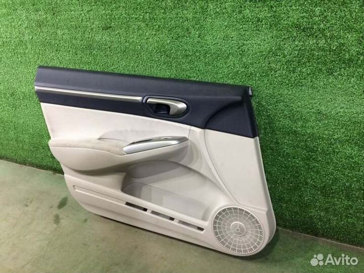 Обшивка двери передняя левая Honda Civic FD3 LDA