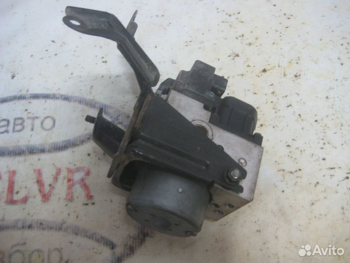 Блок ABS (насос) Toyota corolla е120