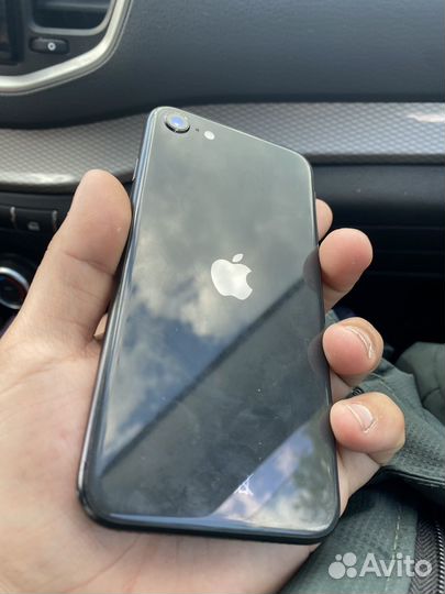 iPhone SE (2020), 64 ГБ