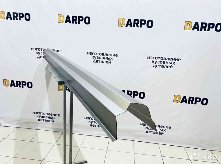 Пороги для Toyota Corolla 120 2000-2007 (E120, E130)