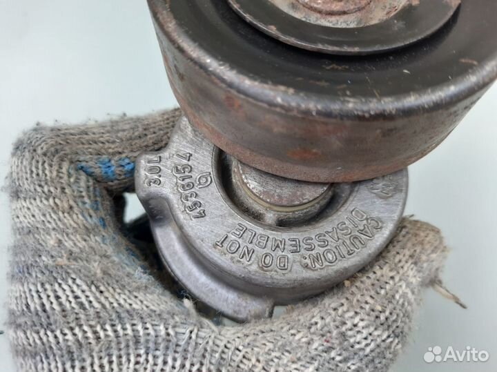 Натяжитель ремня Dodge Caravan 2