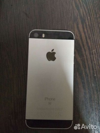 Телефон iPhone