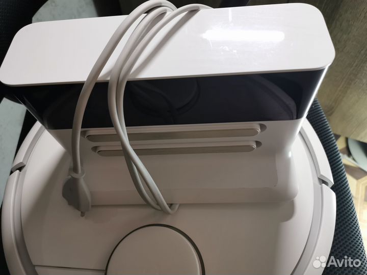 Робот-пылесос Xiaomi Mi Robot Vacuum Cleaner