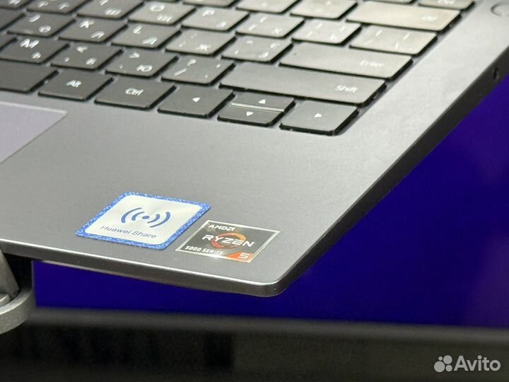 Huawei 14 Ryzen 5500U 512GB Топчик