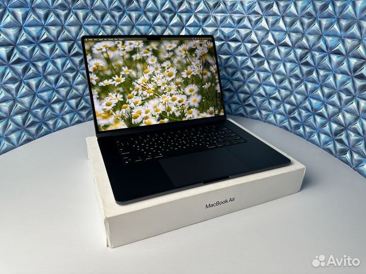 MacBook Air 15 2023 M2 256Gb Midnight, 50 циклов