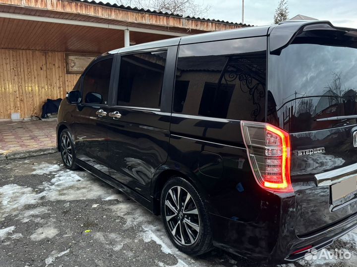 Honda Stepwgn Spada 2.0 CVT, 2012, 142 000 км