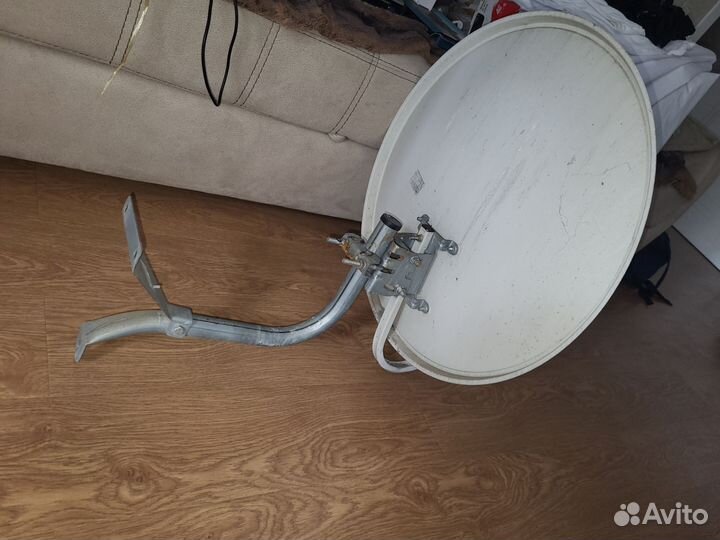 Тарелка Триколор тв