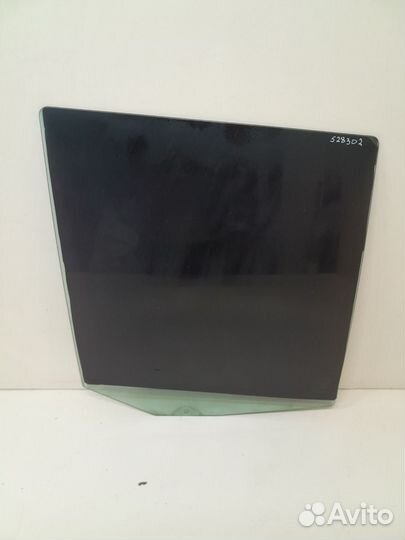 Стекло двери задней правой Land Rover Discovery 3