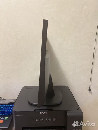 Монитор thunderobot 21