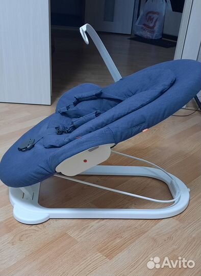 Шезлонг для новорожденных Stokke