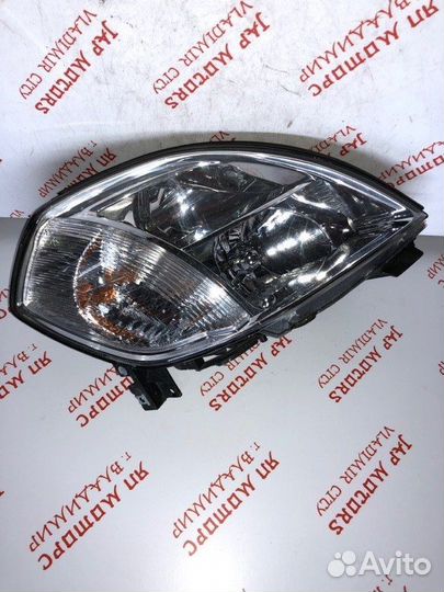 Фара галогеновая правая Nissan Teana J31 VQ23 2005