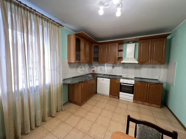 3-к. квартира, 120 м², 7/10 эт.