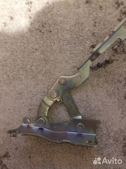 Петля капота Hyundai Sonata NF