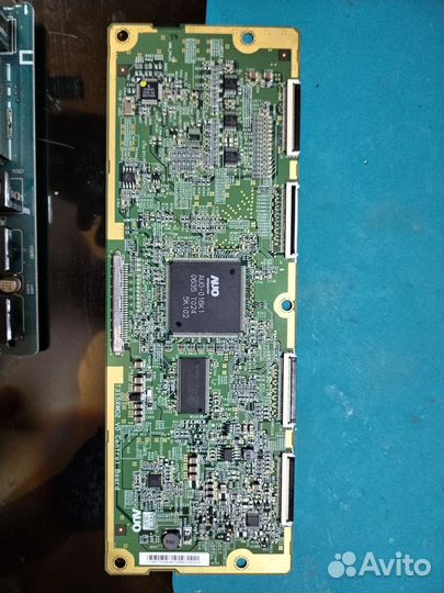 Sony kdl-32u2000