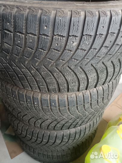 Michelin X-Ice North XIN2 275/45 R20