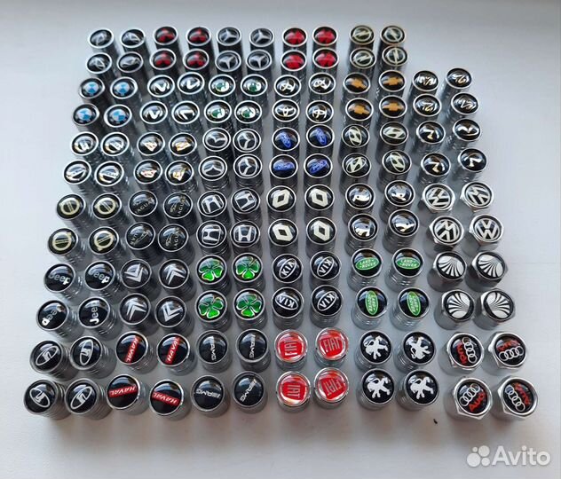 Колпачки на нипель с маркой автомобилей