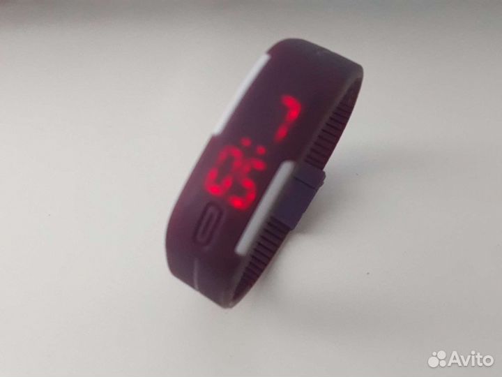 Часы электронные