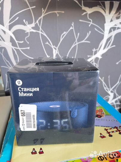 Яндекс Станция Мини с Алисой,с часами,yndx-00020B