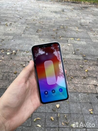 iPhone Xr 128gb White Ростест (sim+esim)