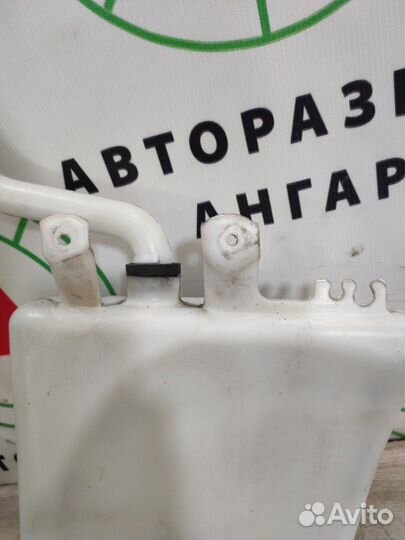 Бачок омывателя Nissan Note E11 HR16DE 2011