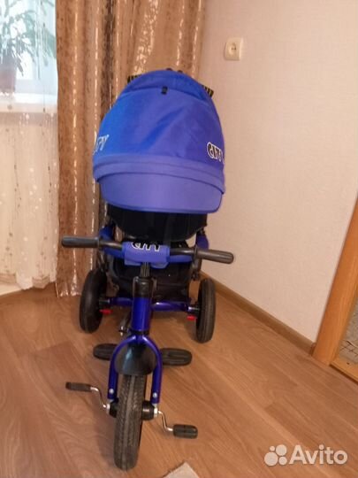 Трехколесный велосипед с родительской ручкой