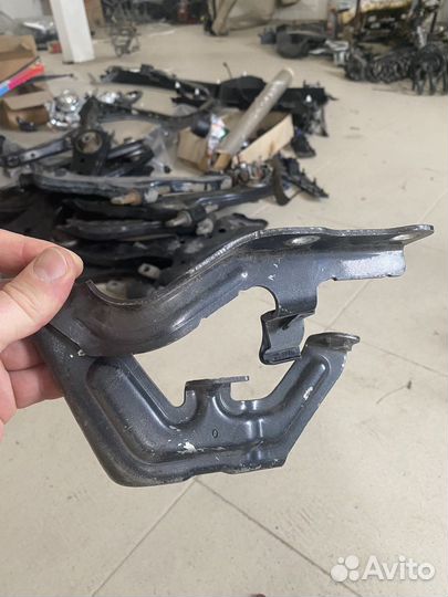 Петли капота toyota camry 50-55