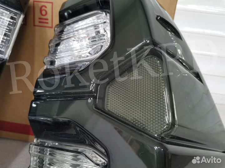 Задние фонари Toyota Hilux c 16 г стиль 2020 г