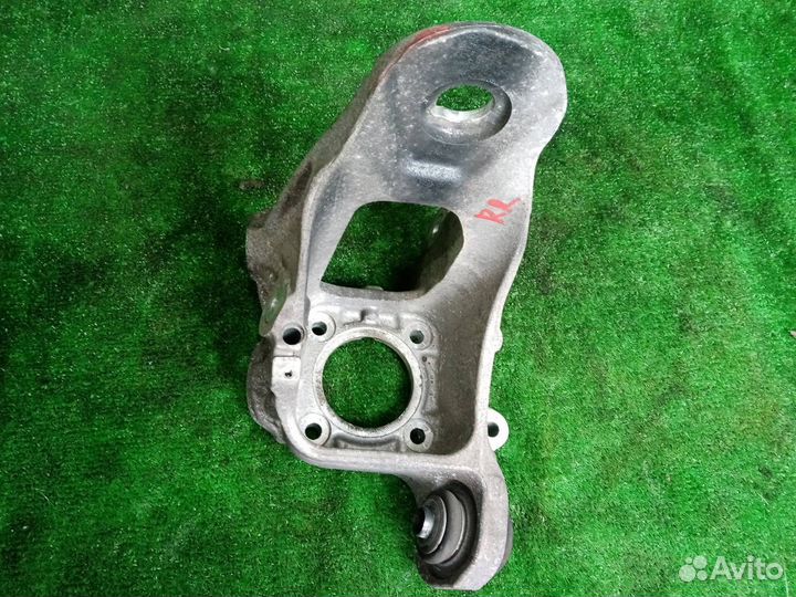 Цапфа задняя правая Bmw X5 E70 N52B30AF (3.0)