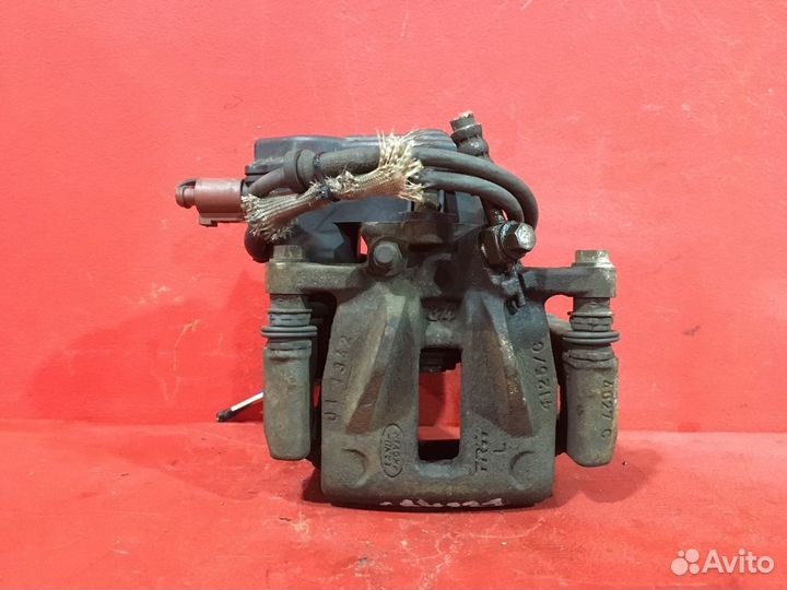 Суппорт задний левый Land Rover Range Rover Evoque