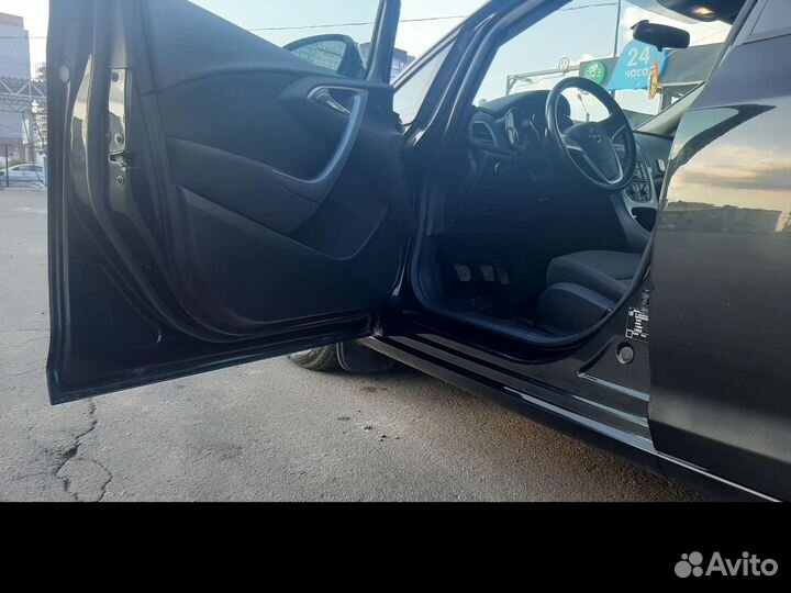 Opel Astra 1.6 МТ, 2013, 145 000 км