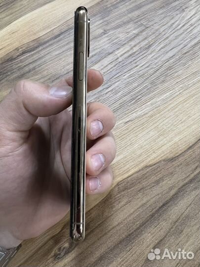 iPhone XS Gold