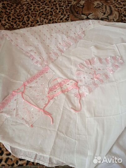 Комплект на выписку для девочки