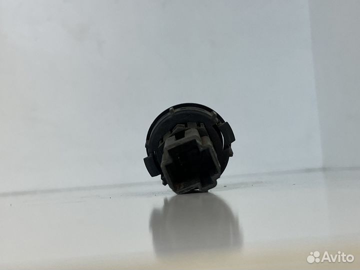 Кнопка открывания багажника Ford Fusion Фьюжн