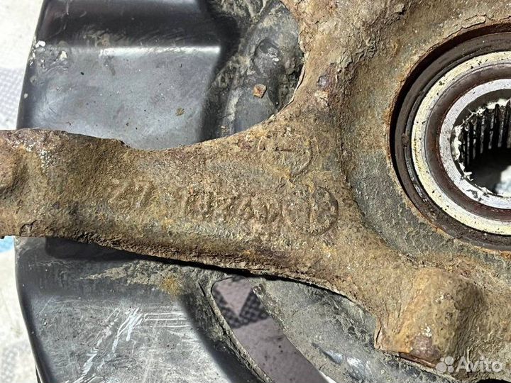 Кулак поворотный задний левый Bmw 1 E87 N47D20