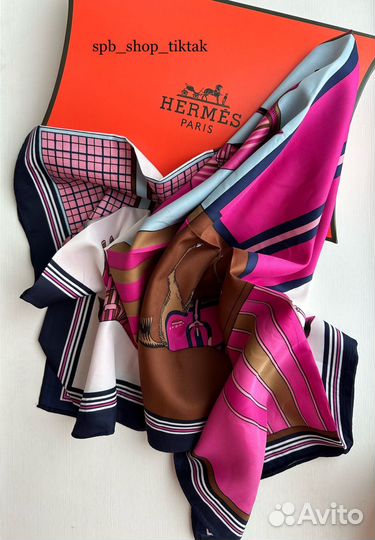 Шелковый платок Hermes фуксия