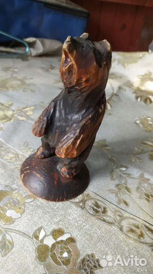 Медведь,дерево