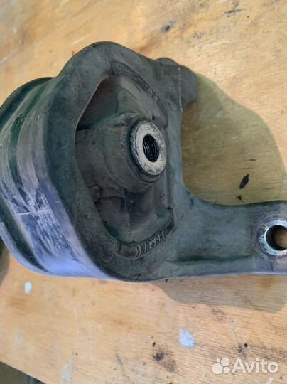 Подушки двигателя оригинал honda accord 8