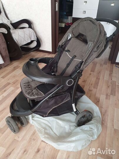 Прогулочная коляска urbini