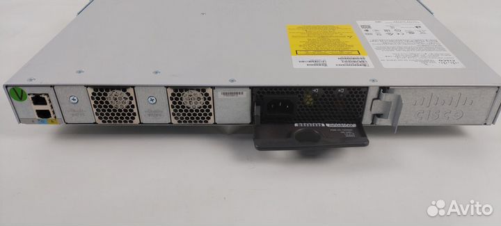 Коммутатор Cisco Catalyst C9200L-48T-4X-E