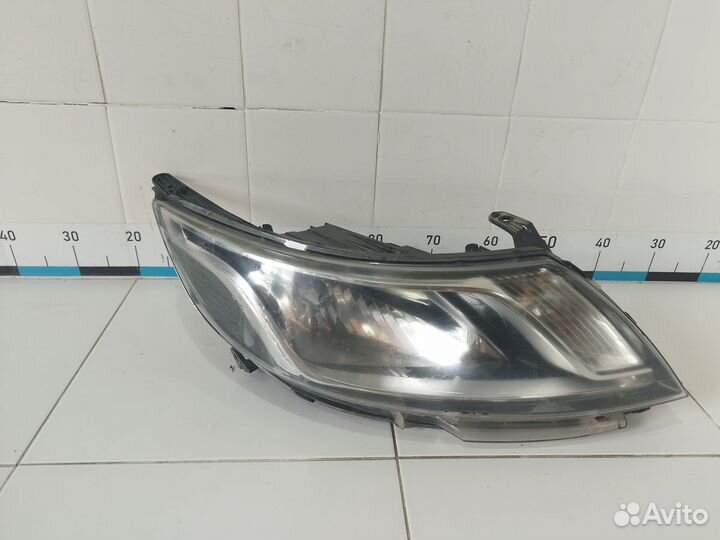 Фара правая RIO 3 до 2015 года 921024X000