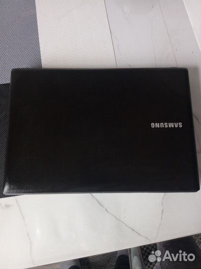 Ноутбук samsung