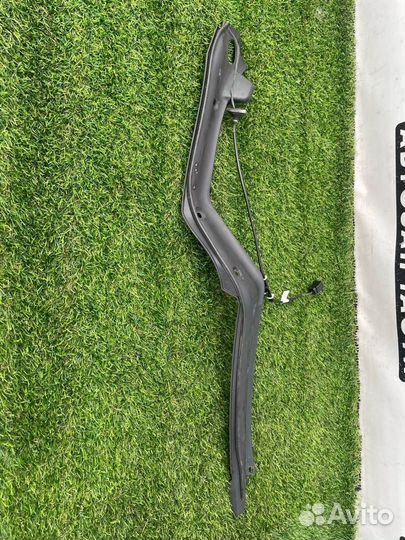 Накладка двери задней правой Tesla Model X 2018