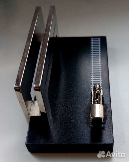 Оригинальная визитница-паровоз